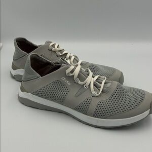 OluKai Huia Women’s 8.5 Light Gray Mesh Slip On Sneakers with Fixed Laces